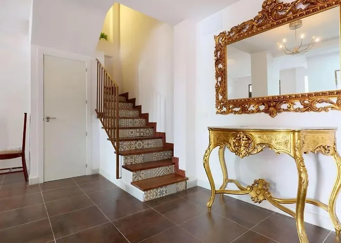 La Casa De San Fernando Mezquita * Cordoue