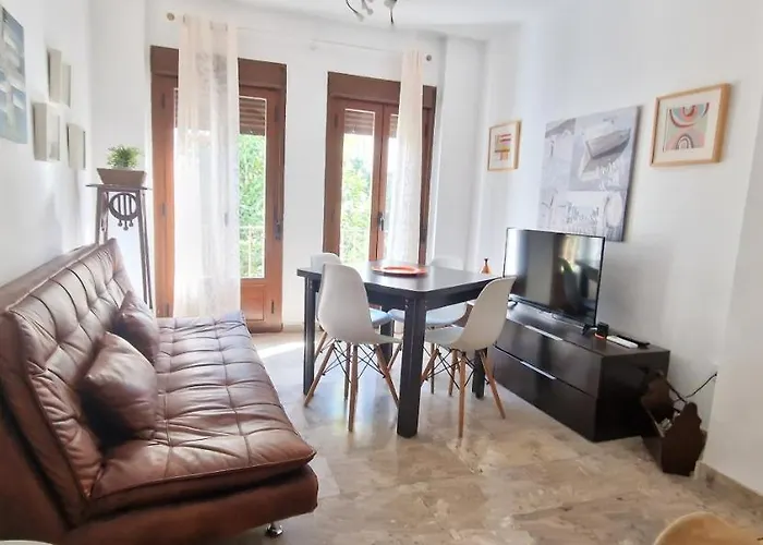 La Casa De San Fernando Mezquita * Cordoue